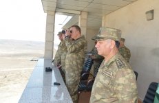 President Aliyev watches operational and tactical exercise of Azerbaijani Armed Forces