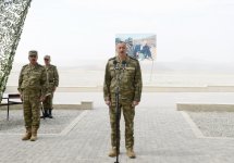 President Aliyev watches operational and tactical exercise of Azerbaijani Armed Forces