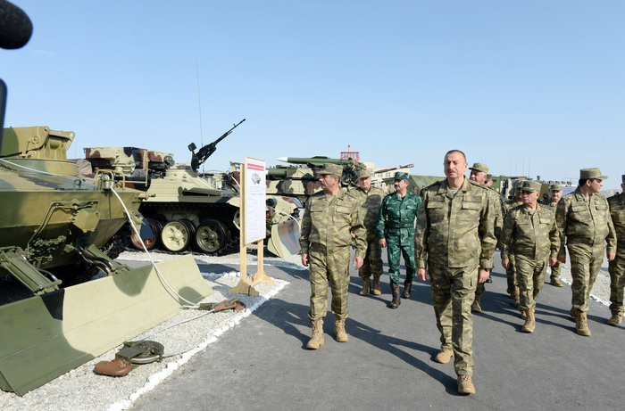 President Aliyev watches operational and tactical exercise of Azerbaijani Armed Forces