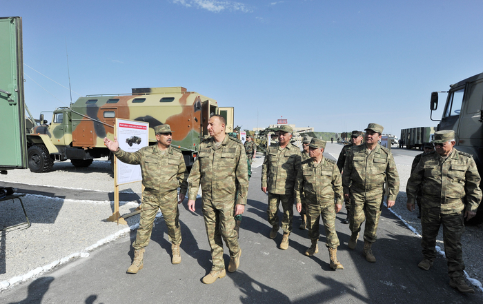 President Aliyev watches operational and tactical exercise of Azerbaijani Armed Forces