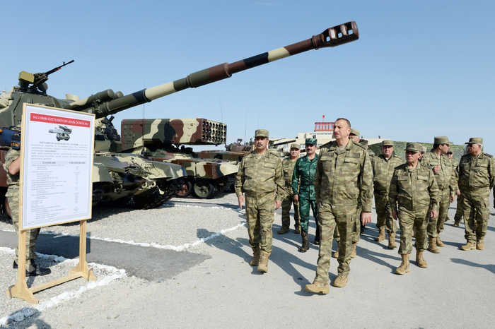 President Aliyev watches operational and tactical exercise of Azerbaijani Armed Forces