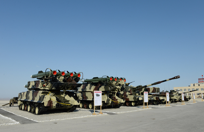 President Aliyev watches operational and tactical exercise of Azerbaijani Armed Forces