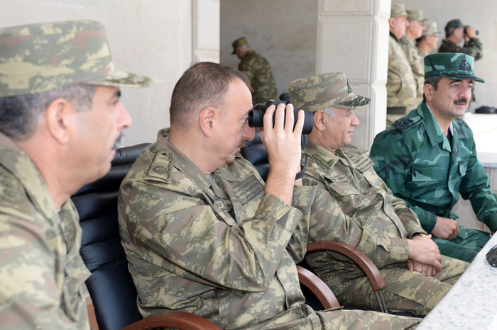 President Aliyev watches operational and tactical exercise of Azerbaijani Armed Forces