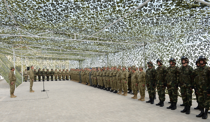 President Aliyev watches operational and tactical exercise of Azerbaijani Armed Forces