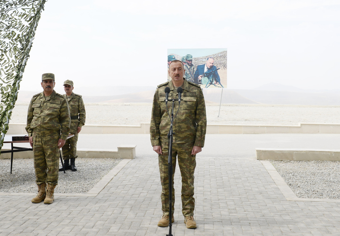 President Aliyev watches operational and tactical exercise of Azerbaijani Armed Forces