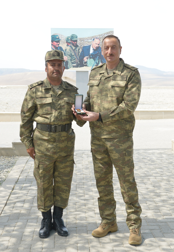 President Aliyev watches operational and tactical exercise of Azerbaijani Armed Forces