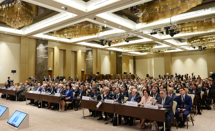 For status quo to change Armenia should start withdrawing troops from Azerbaijani lands
