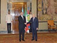 Meeting held between presidents of Azerbaijan and Italy