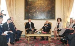 Meeting held between presidents of Azerbaijan and Italy