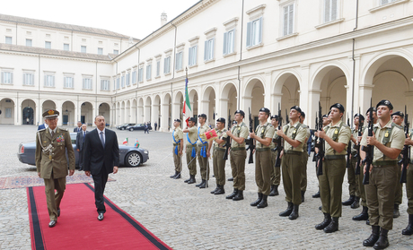 Meeting held between presidents of Azerbaijan and Italy