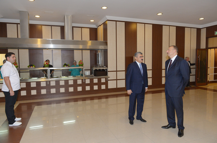Azerbaijani president reviews newly-built office building of Finance Ministry (PHOTO)