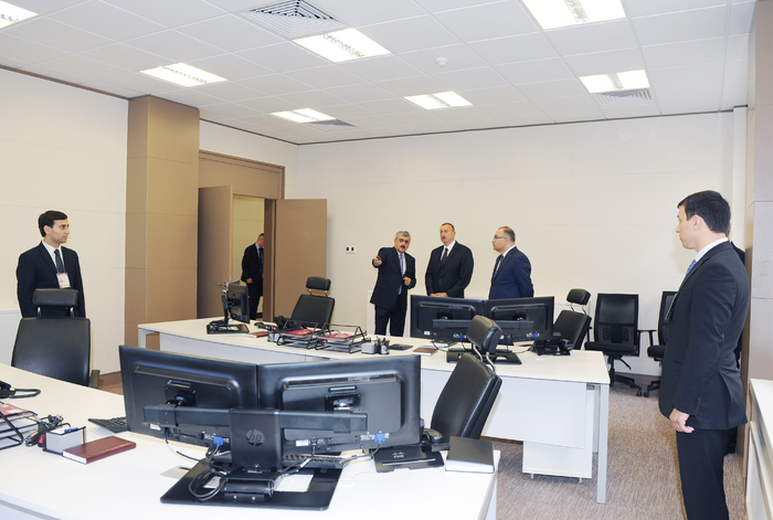 Azerbaijani president reviews newly-built office building of Finance Ministry (PHOTO)
