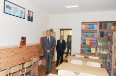 Azerbaijani president reviews new block of one of Baku schools after major repair