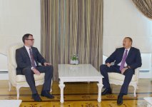 Azerbaijani president receives Polish ambassador