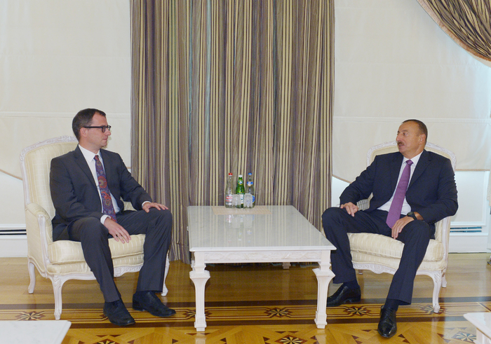 Azerbaijani president receives Polish ambassador