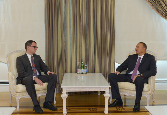 Azerbaijani president receives Polish ambassador
