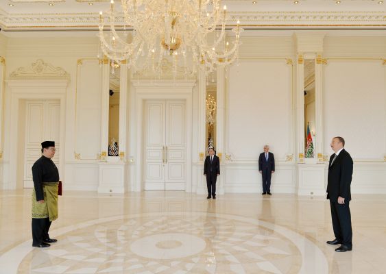 Azerbaijani president receives newly-appointed Malaysian ambassador’s credentials