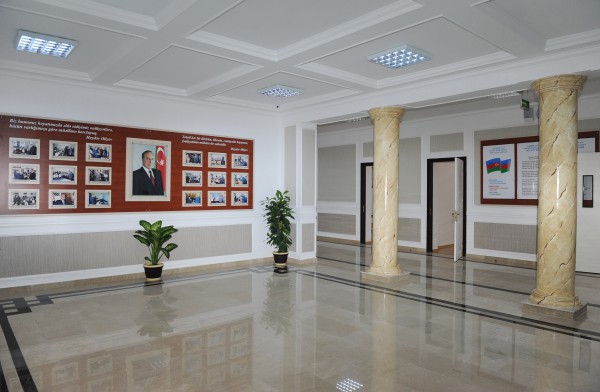 Azerbaijani president reviews schools No. 32 and No. 12 in Baku (PHOTO)