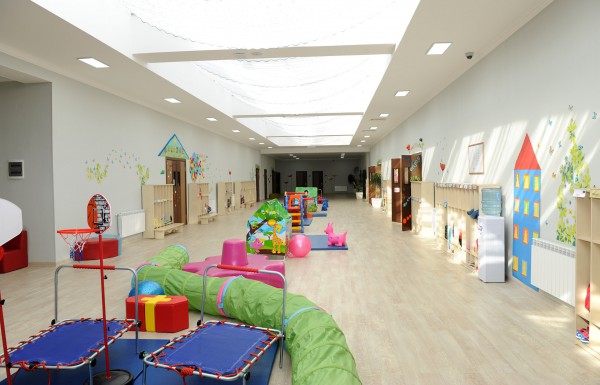 Azerbaijani president observes new office building of Baku Talents Education Complex