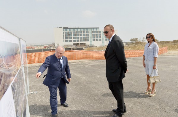 Azerbaijani president, his spouse review progress of construction at White City Boulevard
