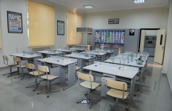 President Ilham Aliyev reviewed school-lyceum No. 72 and secondary school No. 80 in Baku
