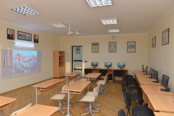President Ilham Aliyev reviewed school-lyceum No. 72 and secondary school No. 80 in Baku