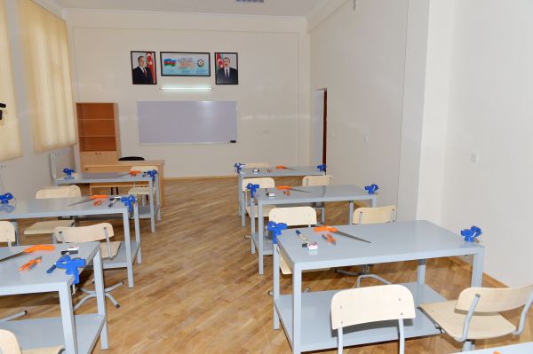 Azerbaijani president, his spouse attend opening of new building of school in Baku