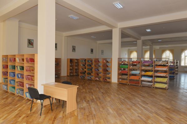 Azerbaijani president, his spouse attend opening of new building of school in Baku