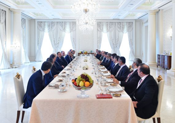 Baku hosts dinner reception in honor of Turkish PM (PHOTO)