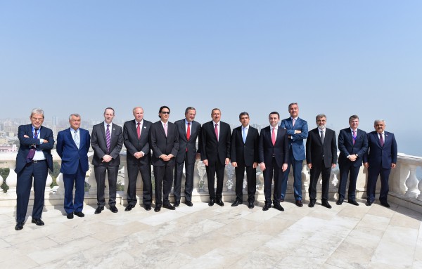 Dinner reception hosted in honor of heads of state, government and delegations