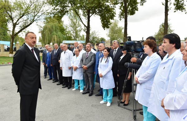Ilham Aliyev observes Ismayıllı District Central Hospital after overhaul (PHOTO)