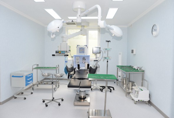 Ilham Aliyev observes Ismayıllı District Central Hospital after overhaul (PHOTO)