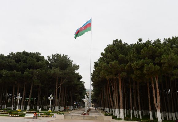 President Ilham Aliyev visited the Flag Square in Khirdalan (PHOTO)