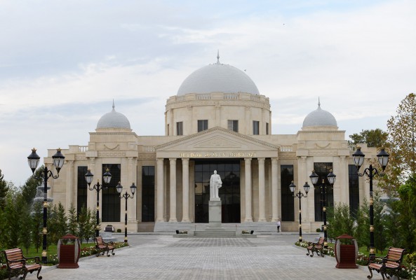 President Aliyev, first lady arrive in Goranboy District (PHOTO)