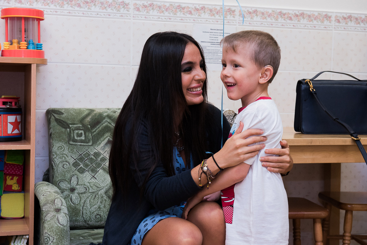 Vice-President of Heydar Aliyev Foundation visits orphanages in Saint Petersburg (PHOTO)