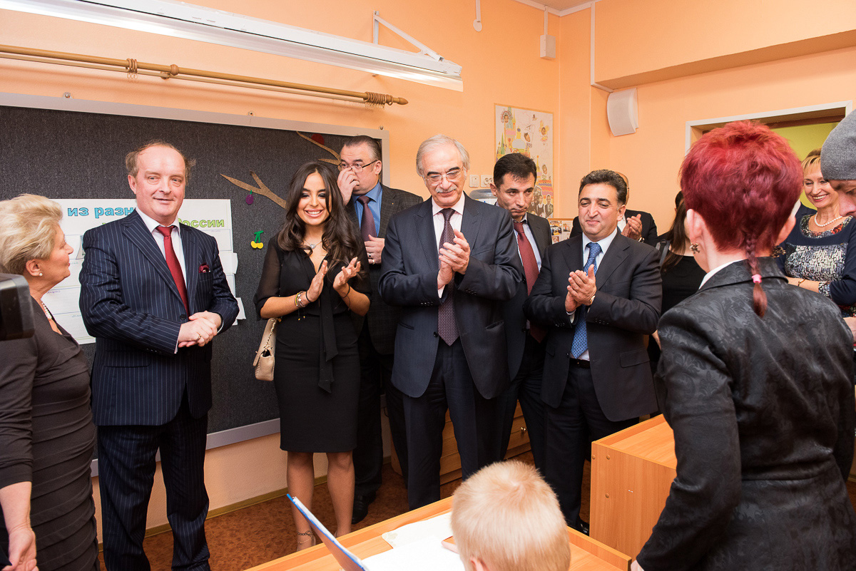Vice-President of Heydar Aliyev Foundation visits orphanages in Saint Petersburg (PHOTO)