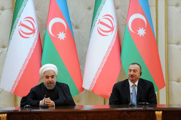 Azerbaijani, Iranian presidents hold one-on-one meeting (PHOTO)
