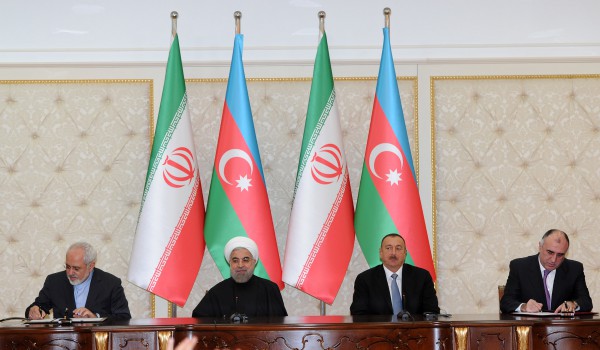 Azerbaijani, Iranian presidents hold one-on-one meeting (PHOTO)