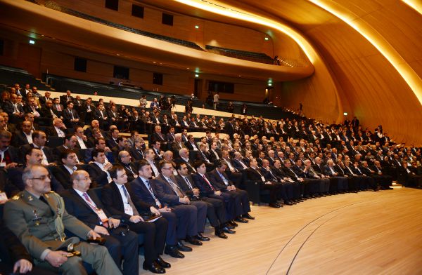 Azerbaijani, Iranian presidents attend business forum in Baku