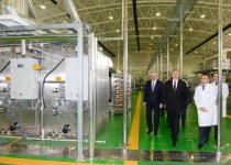 President Ilham Aliyev attended the opening of a bread factory in Shamkir (PHOTO)