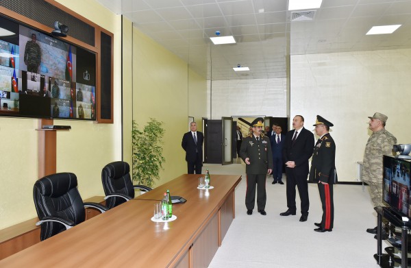 President Ilham Aliyev attended the opening of a new building of the headquarters in the military town of Shamkir military formation (PHOTO)