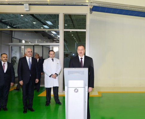 President Ilham Aliyev attended the opening of a bread factory in Shamkir (PHOTO)