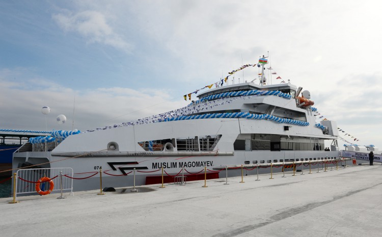 Ilham Aliyev attended a ceremony to inaugurate the fast crew boat after Muslim Magomayev