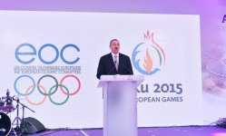 Azerbaijani president attends presentation of Baku-2015 First European Games in Davos (PHOTO)