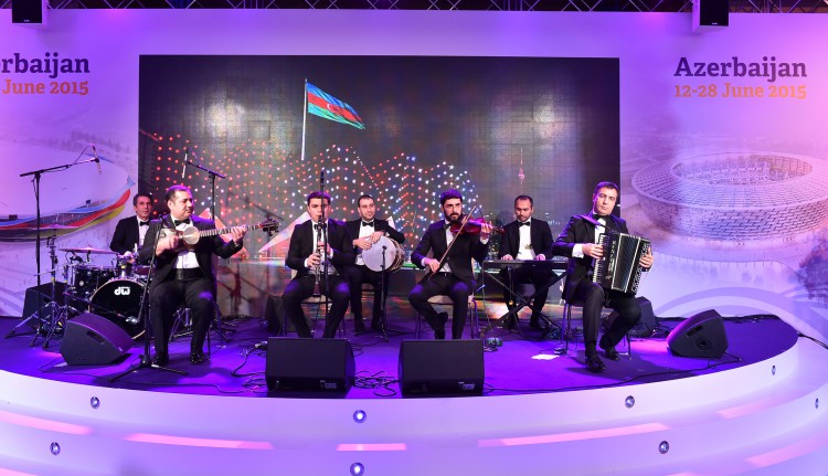 Azerbaijani president attends presentation of Baku-2015 First European Games in Davos (PHOTO)