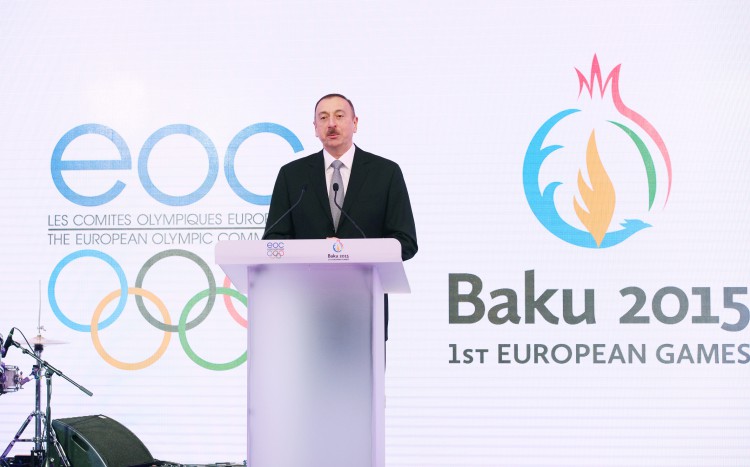 Azerbaijani president attends presentation of Baku-2015 First European Games in Davos (PHOTO)