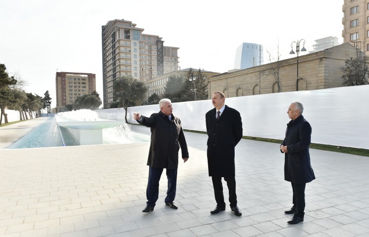 President Aliyev reviews newly-built fountain and waterfall complex in Baku