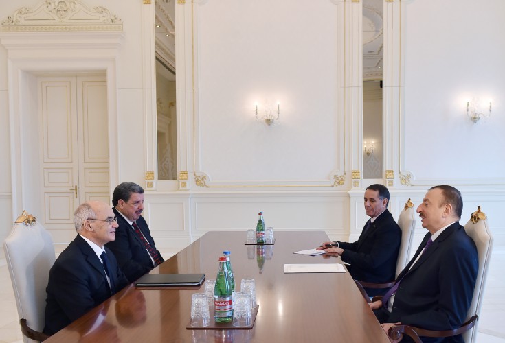 Azerbaijani president, Algeria’s minister discuss co-op in energy field