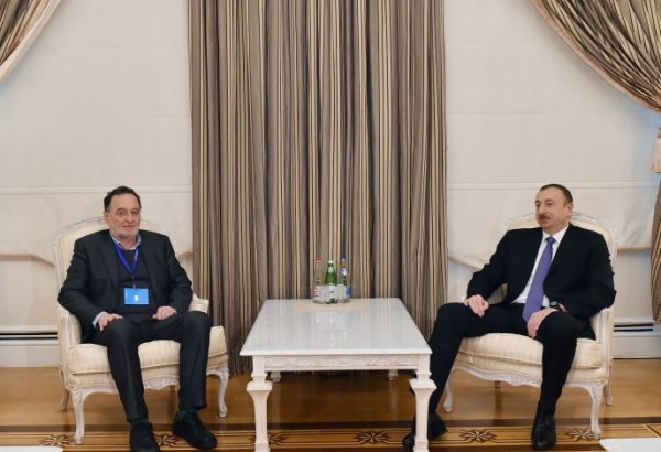 Azerbaijani president receives Greek energy minister
