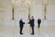 Ilham Aliyev receives credentials of newly-appointed Polish ambassador